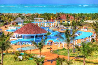Colorful Caribbean Resort 1 - Royalty-Free Stock Images